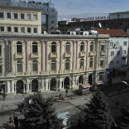 Apartment Buzarovski Skopje Exteriör bild